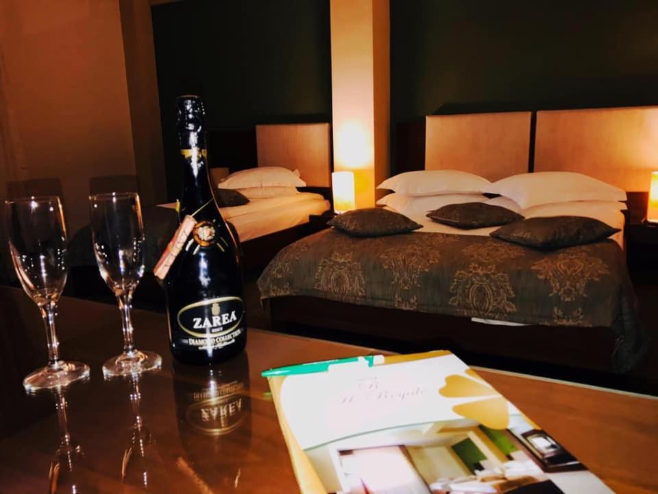 Galaţi Hotel Royale מראה חיצוני תמונה