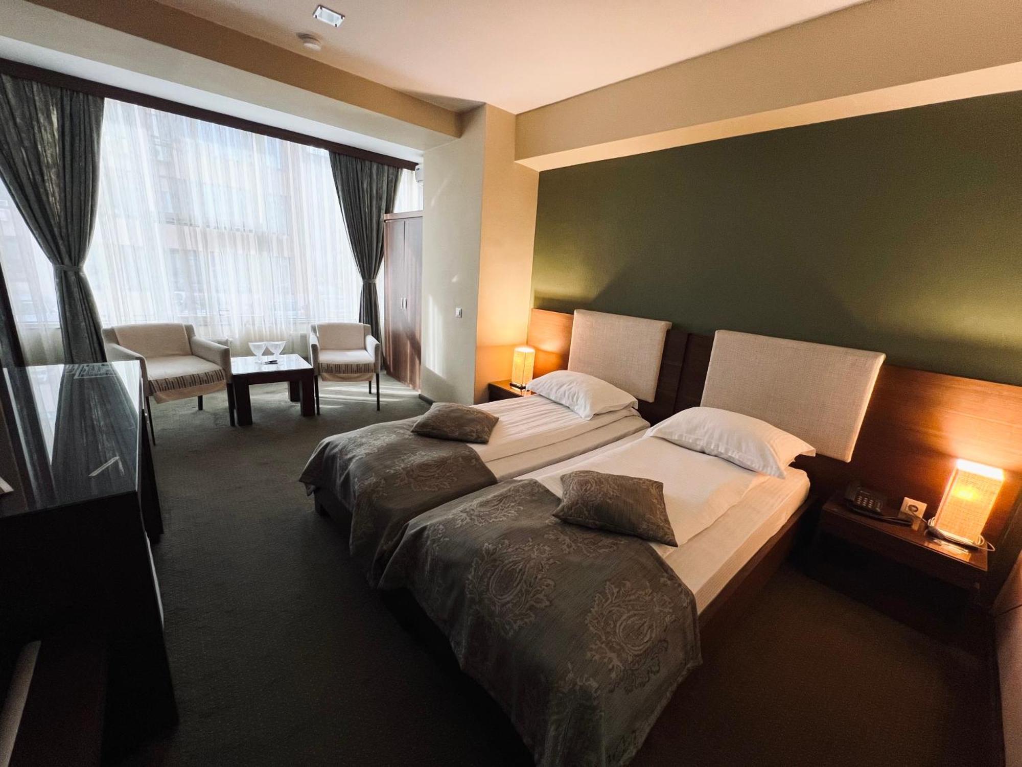 Galaţi Hotel Royale מראה חיצוני תמונה