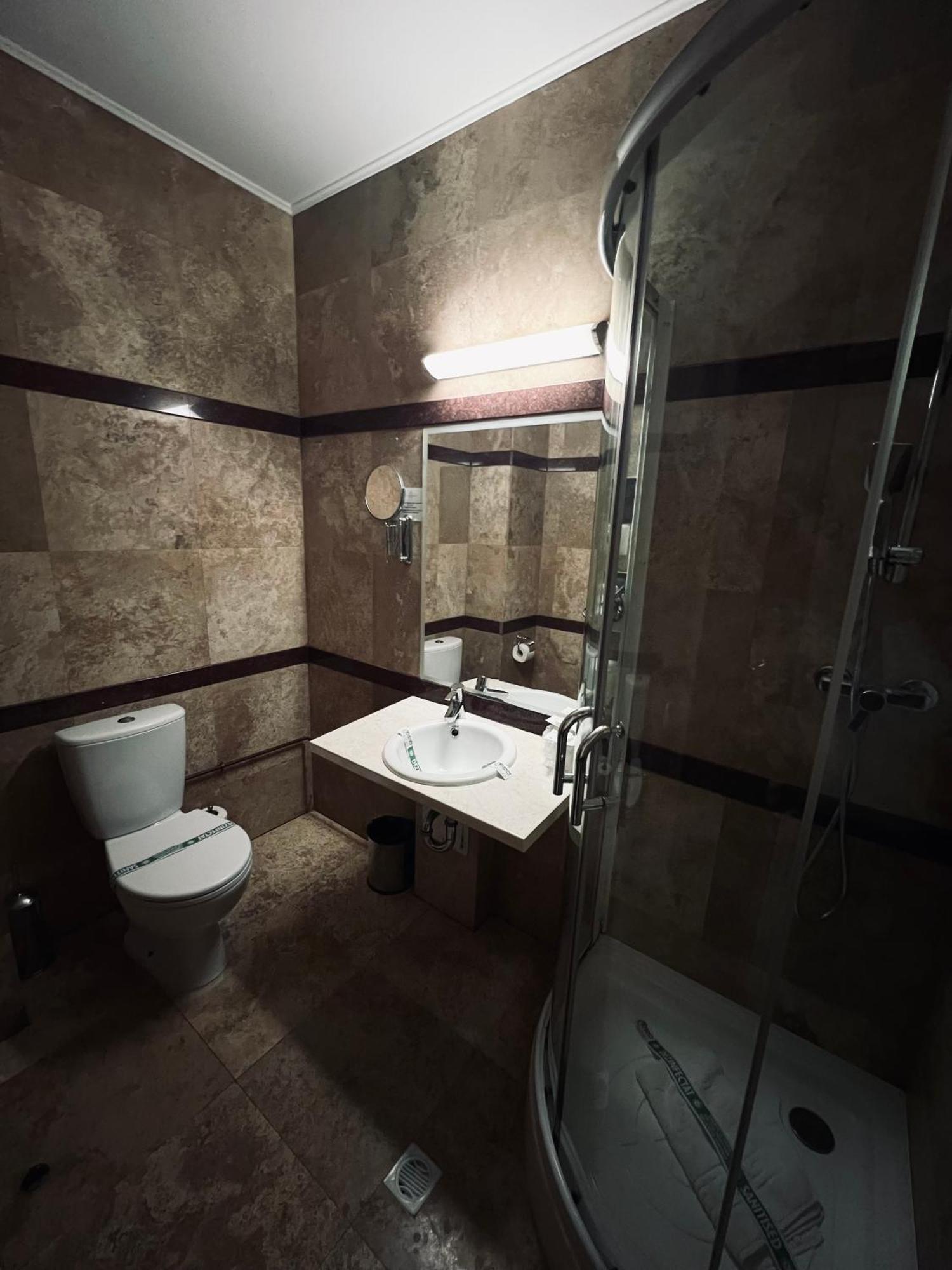 Galaţi Hotel Royale מראה חיצוני תמונה